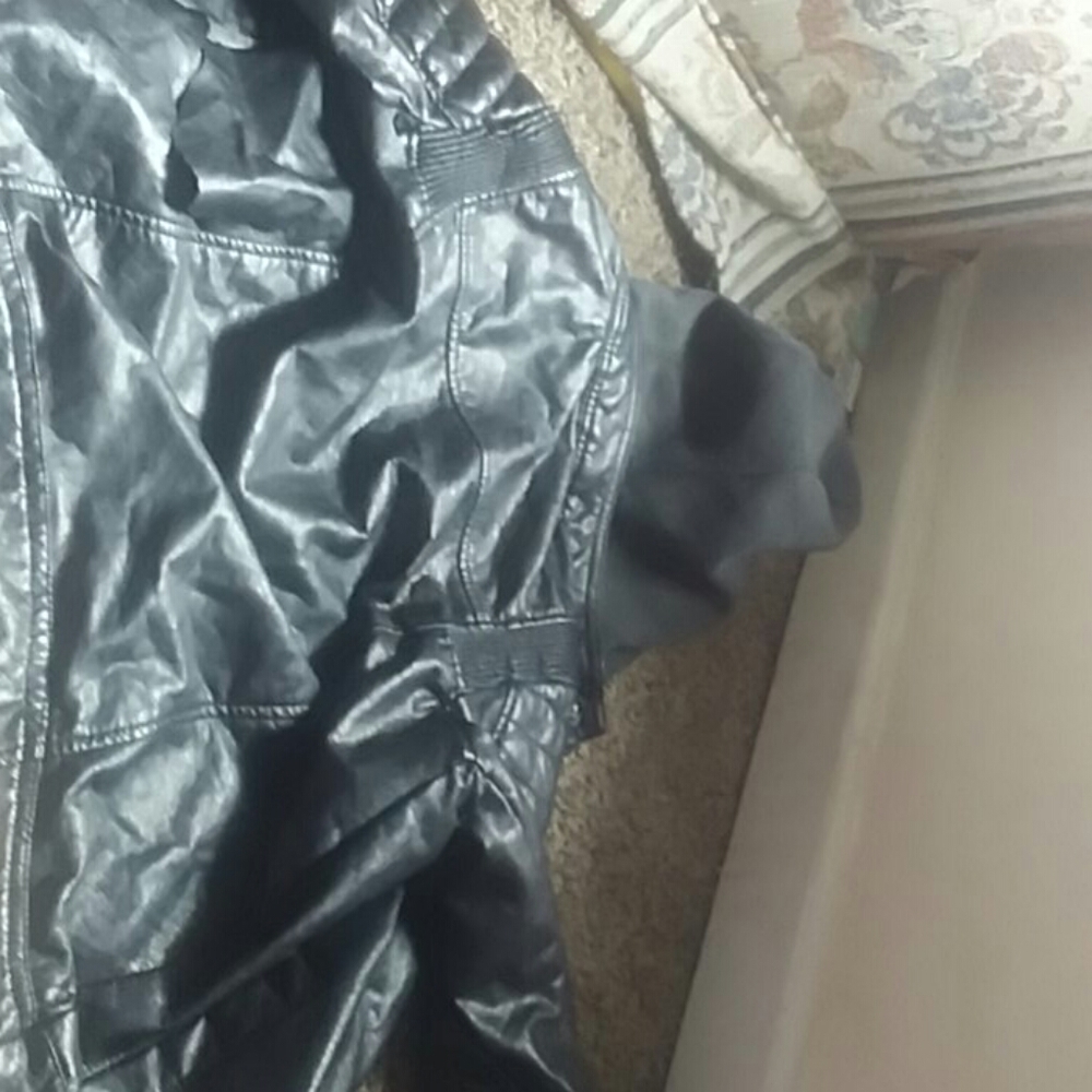 Jacket - Picture 2 of 3